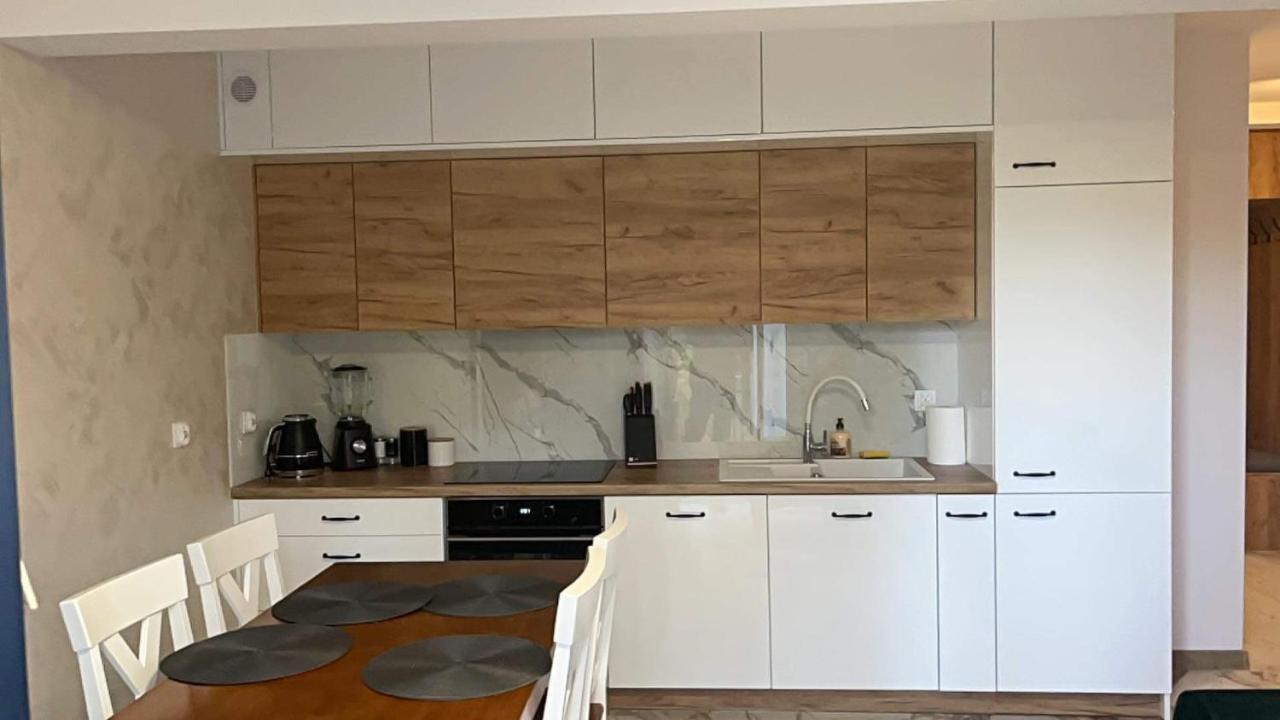 12/2 Apartment
